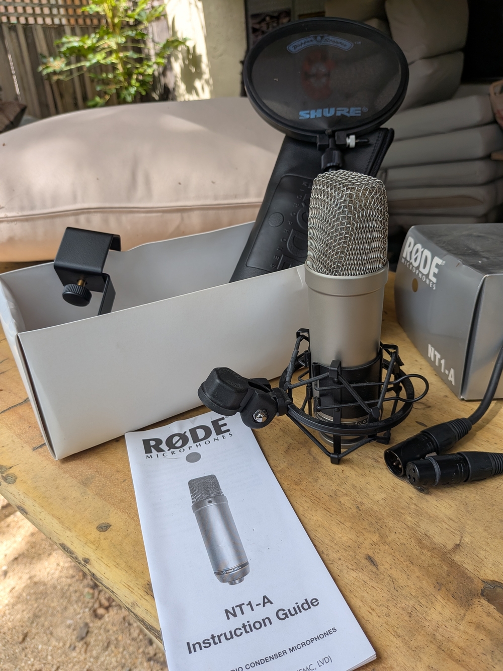 RØDE NT1-A Studio Condenser Microphone — Silver
